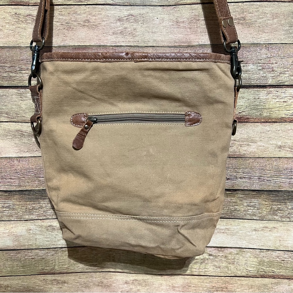 Myra B Nez Perce Shoulder Bag - Picture 3 of 9